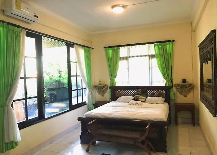 Lodge Legon House *